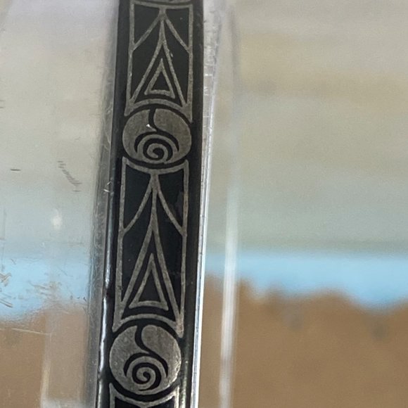 Vintage Michaela Frey Gold on Black Bracelet - Picture 3 of 7